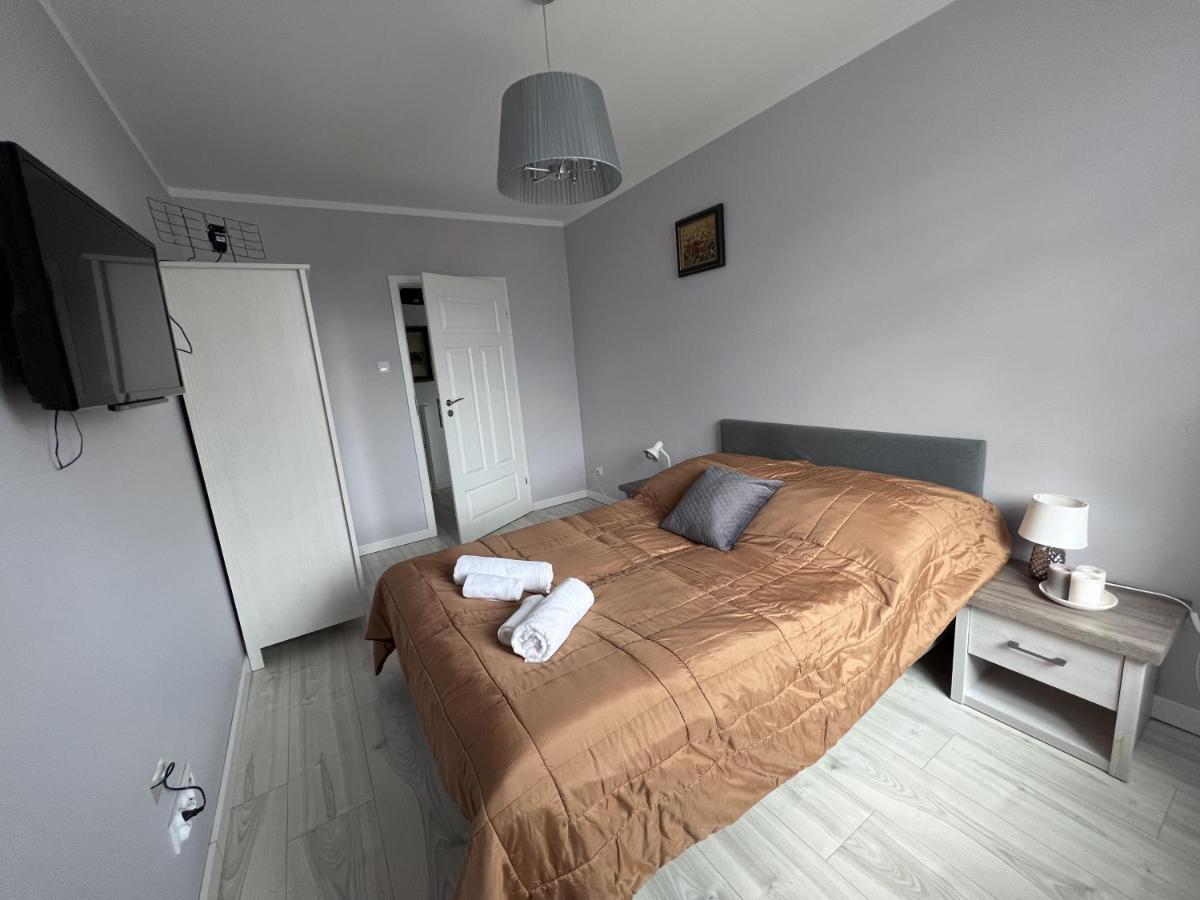 Apartament Z Tarasem Na Osiedlu Rakownica イェレニャ・グーラ エクステリア 写真