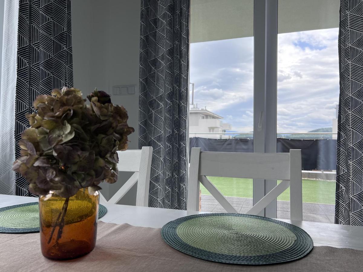 Apartament Z Tarasem Na Osiedlu Rakownica イェレニャ・グーラ エクステリア 写真