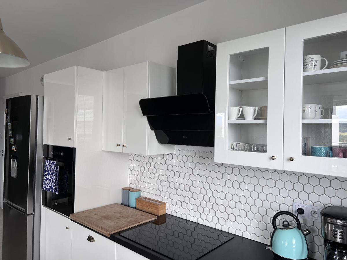 Apartament Z Tarasem Na Osiedlu Rakownica イェレニャ・グーラ エクステリア 写真