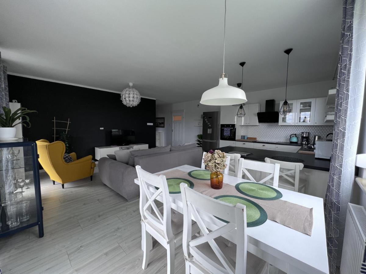 Apartament Z Tarasem Na Osiedlu Rakownica イェレニャ・グーラ エクステリア 写真